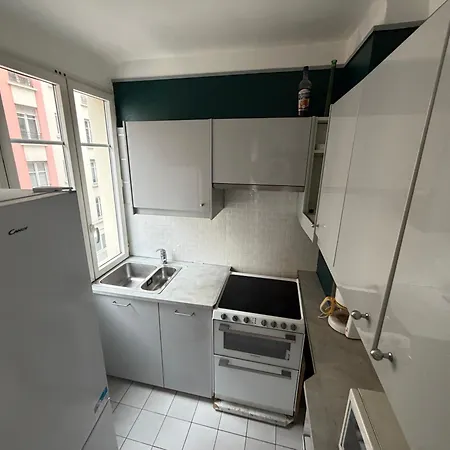 Le Marais Republique פריז