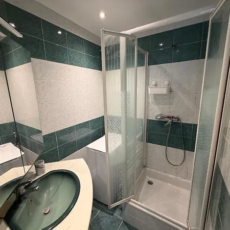 Le Marais Republique