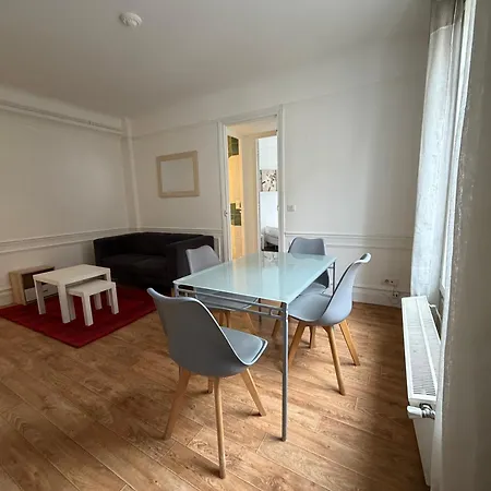 Le Marais Republique شقة *