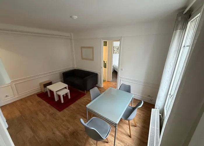 Lägenhet Le Marais Republique Paris